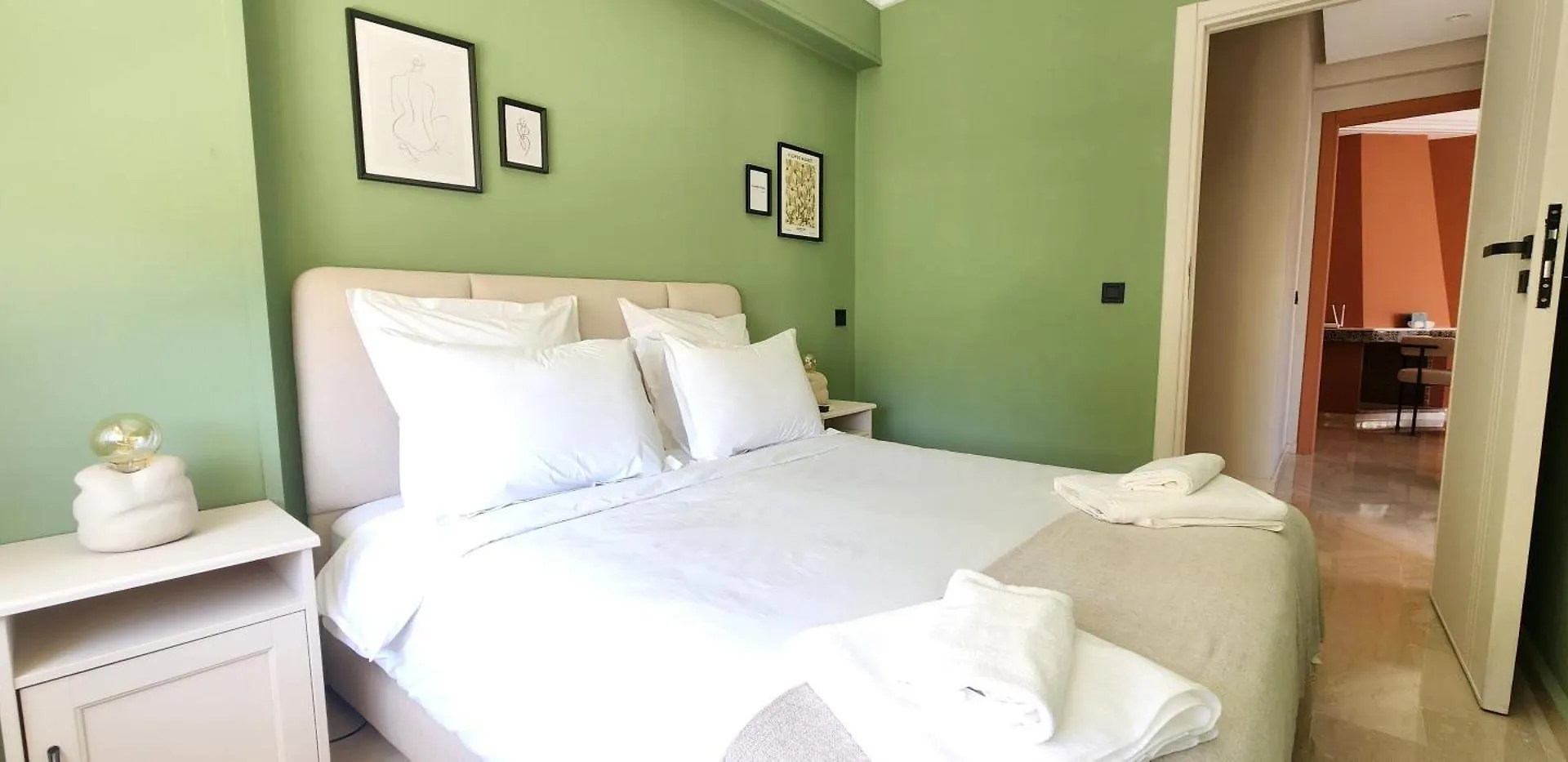 Apartment The 23 Princesses By Ib Signature - Stylish 2 Bedroom Apt With Wifi, Self Check-In - 24 X7 Security - City View - Walk To Cafes! City Centre Casablanca