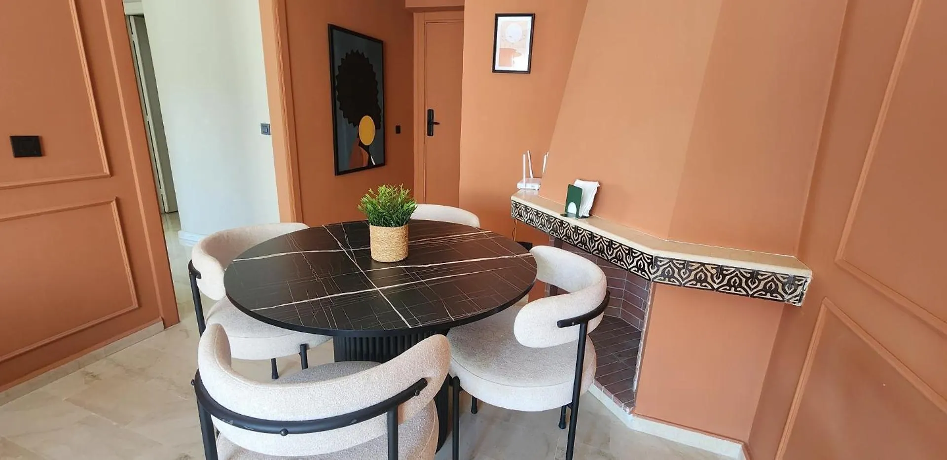 Apartment The 23 Princesses By Ib Signature - Stylish 2 Bedroom Apt With Wifi, Self Check-In - 24 X7 Security - City View - Walk To Cafes! City Centre Casablanca